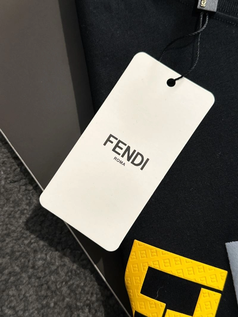 Fendi T-Shirts SmoothTexture 121447