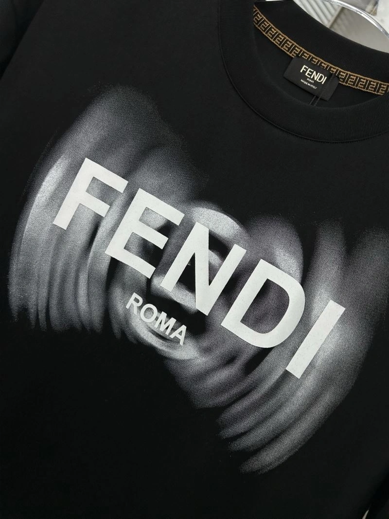 Fendi T-Shirts Youthful 121451