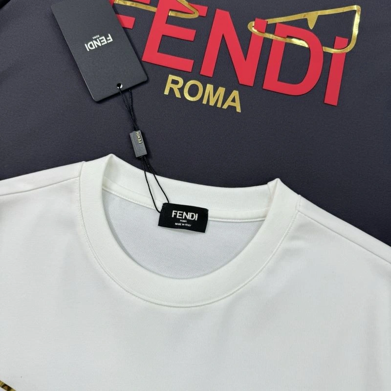 Unisex Fendi T-Shirts 121466