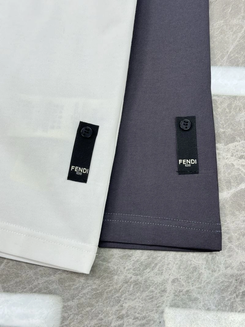 Unisex Fendi T-Shirts 121466