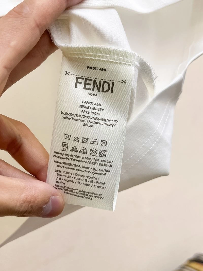 Fendi T-Shirts ComfortFit 121463
