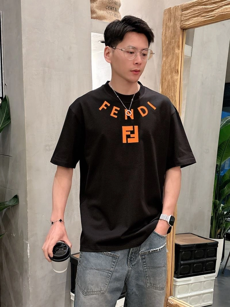 Stretchable Fendi T-Shirts 121468