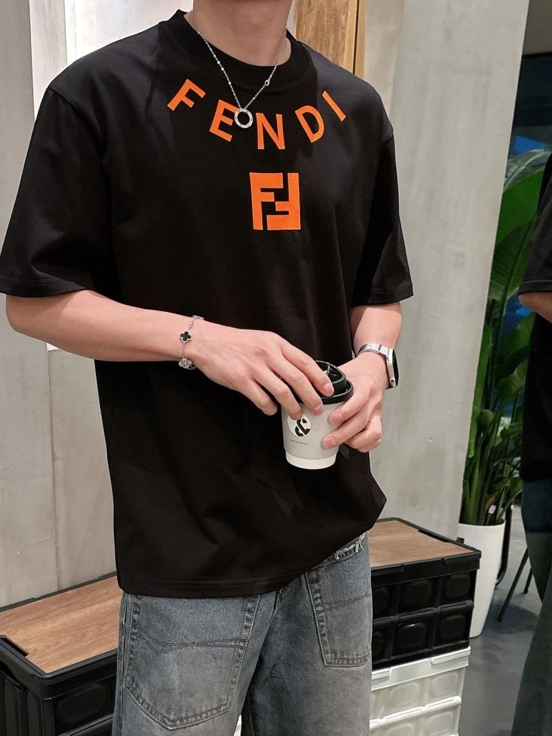 Stretchable Fendi T-Shirts 121468