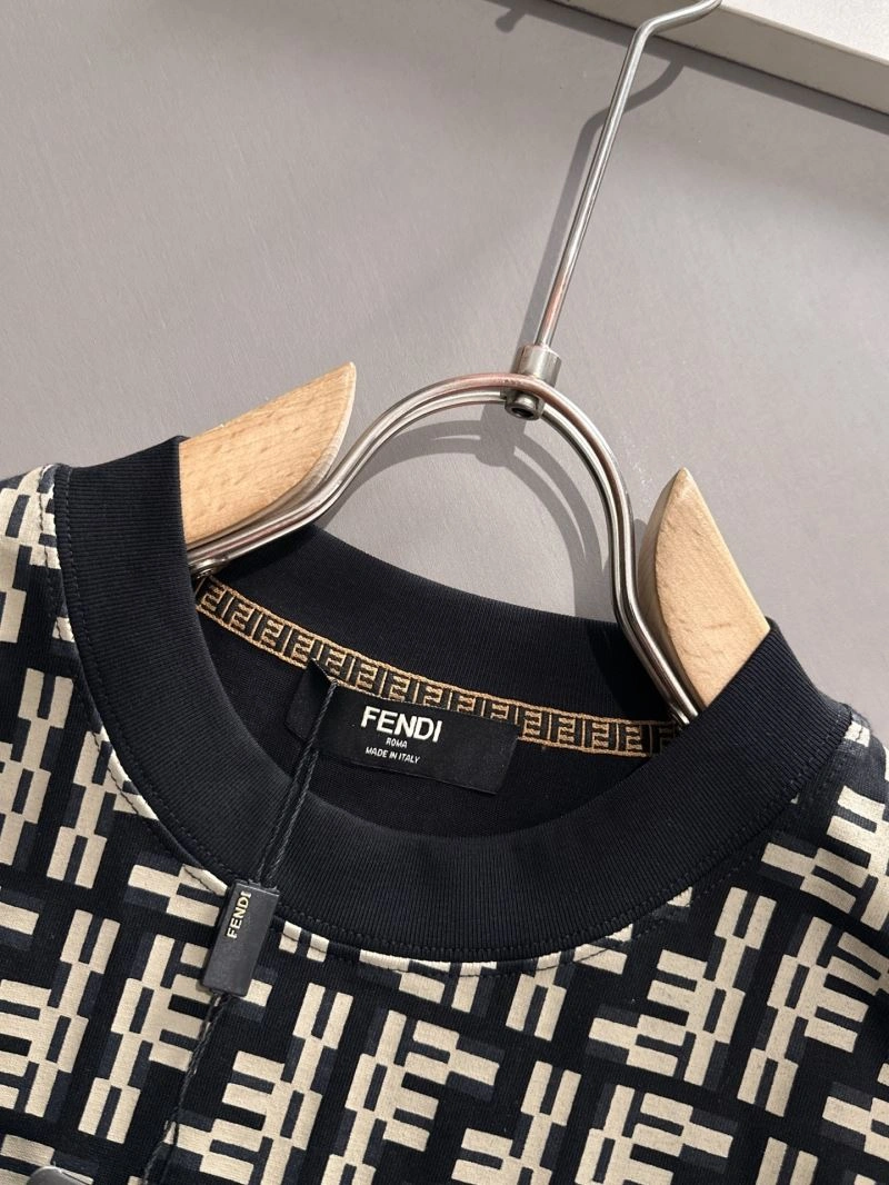 Fendi T-Shirts Functional 121456