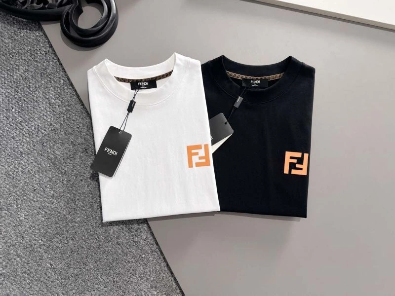 Fendi T-Shirts TimelessDesign 121441