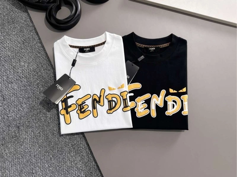 Fendi T-Shirts Breathable 121440