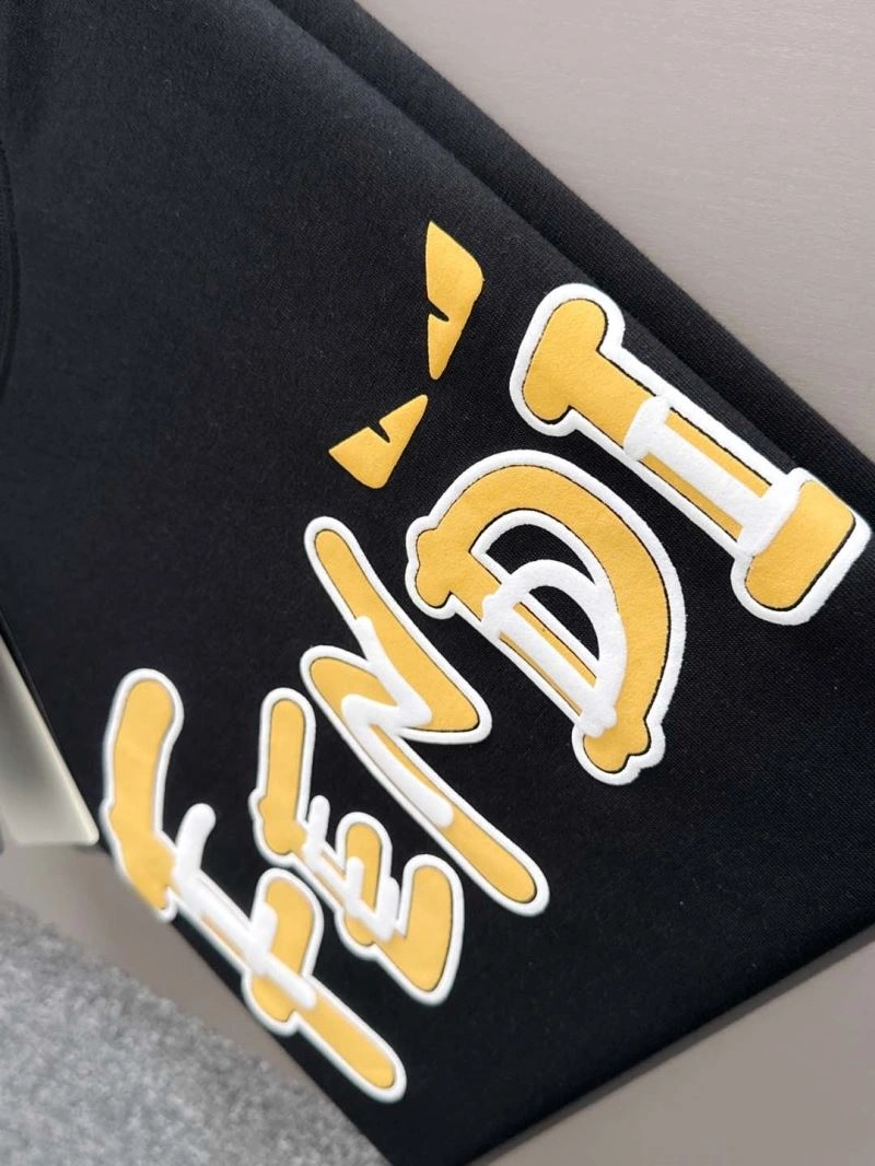 Fendi T-Shirts Breathable 121440