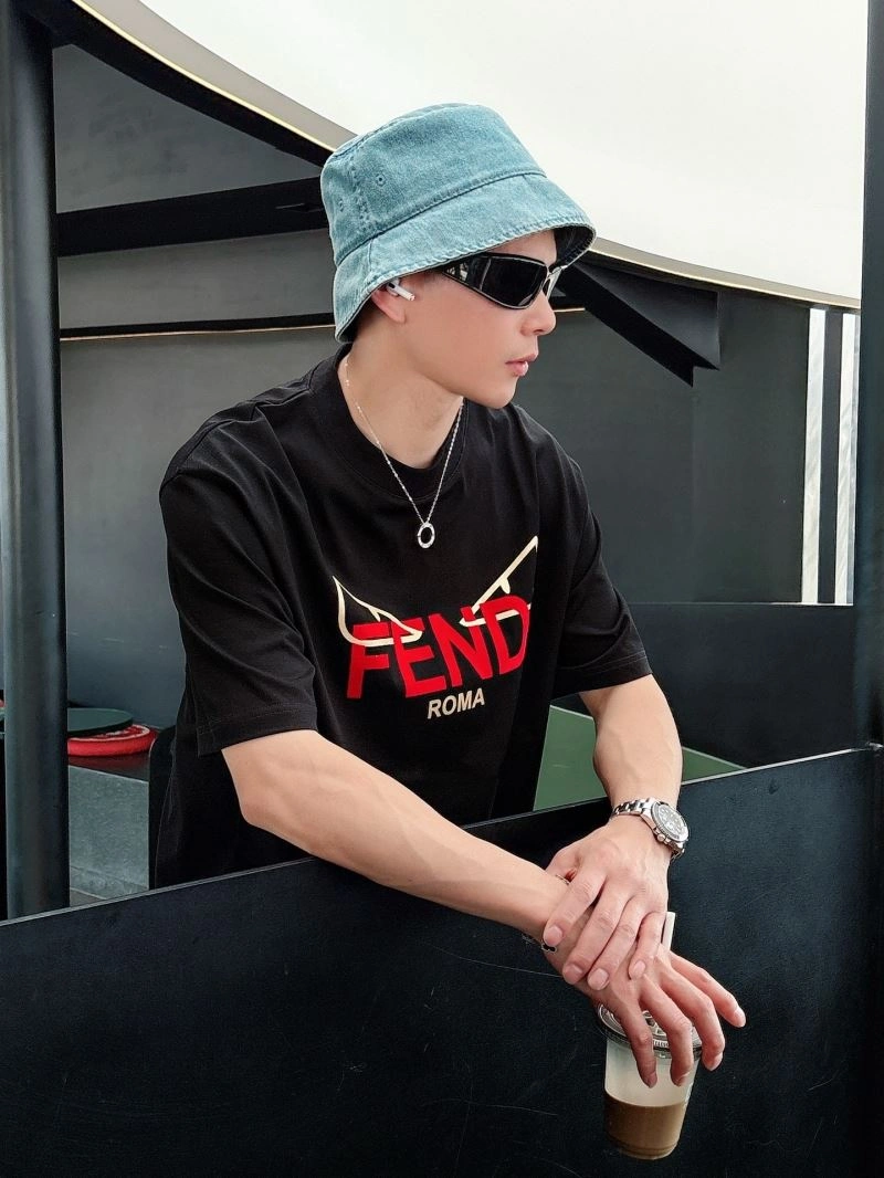 Classic Fendi T-Shirts 121439