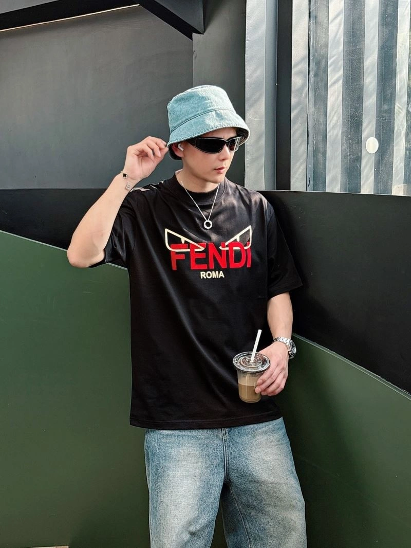 Classic Fendi T-Shirts 121439