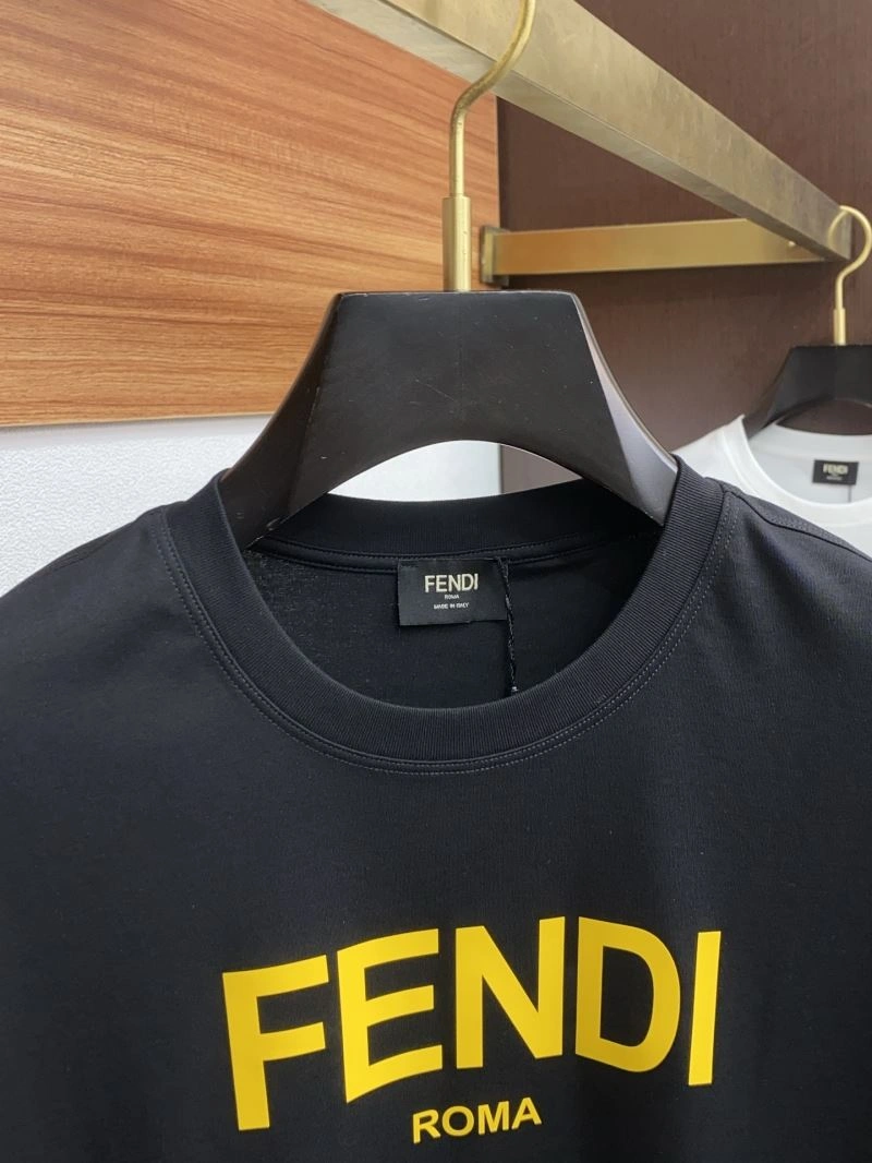 Practical Fendi T-Shirts 121436