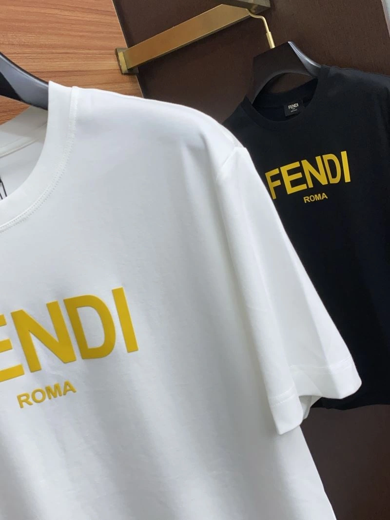 Fendi T-Shirts Soft 121435