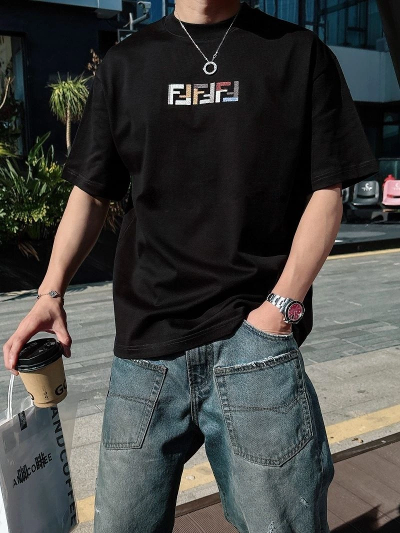 Fendi T-Shirts Elegant 121432