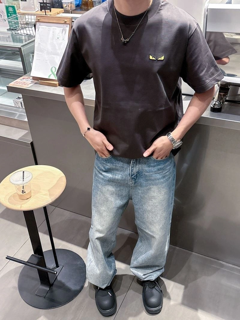 Fendi T-Shirts Breathable 121431