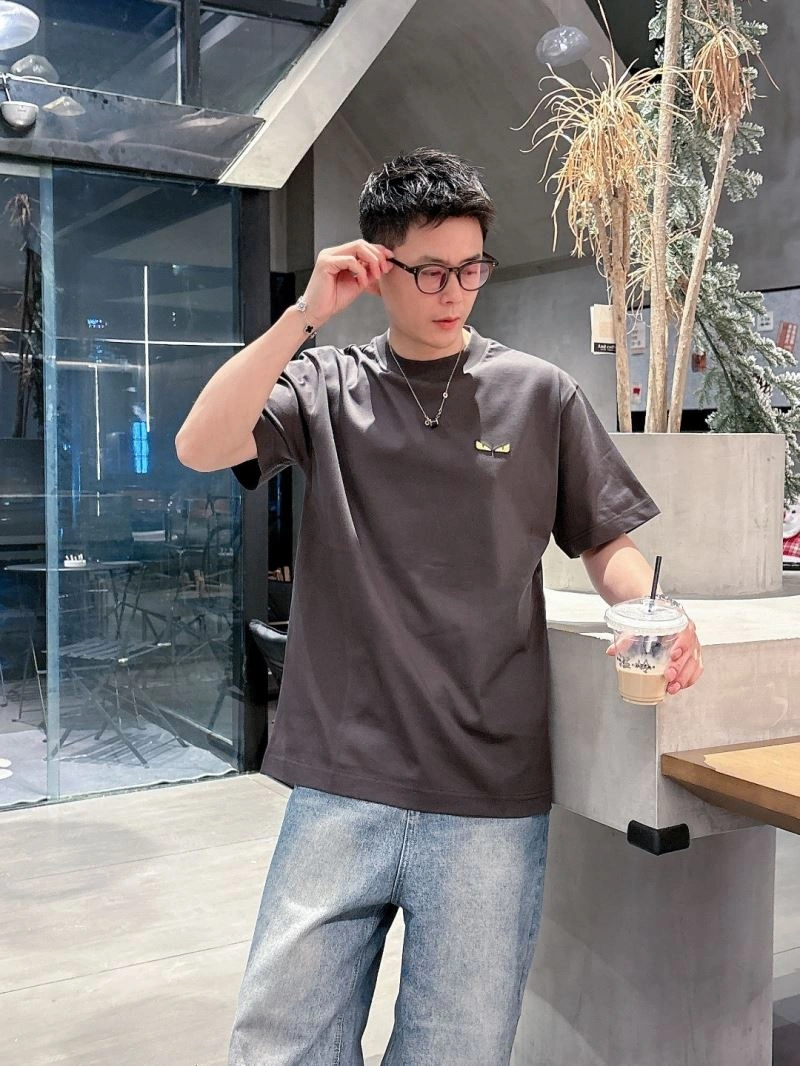 Fendi T-Shirts Breathable 121431