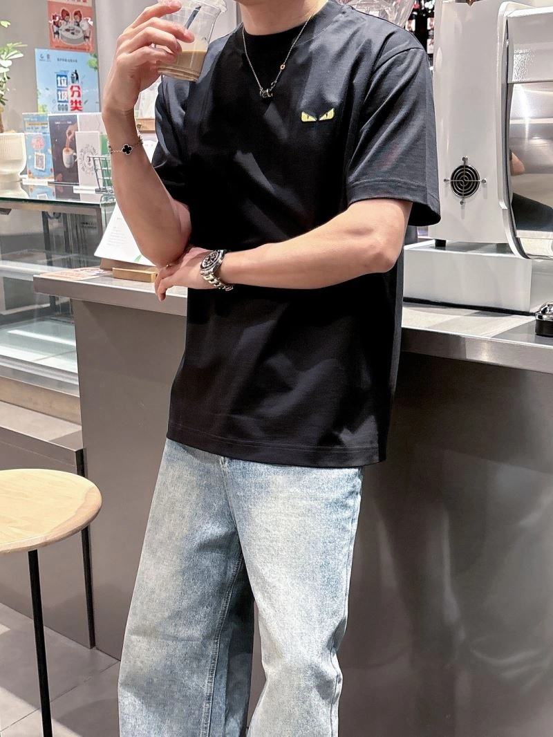 Lightweight Fendi T-Shirts 121428