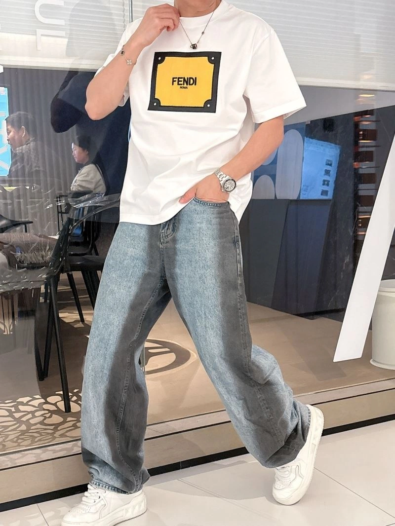 Fendi T-Shirts Cozy 121429