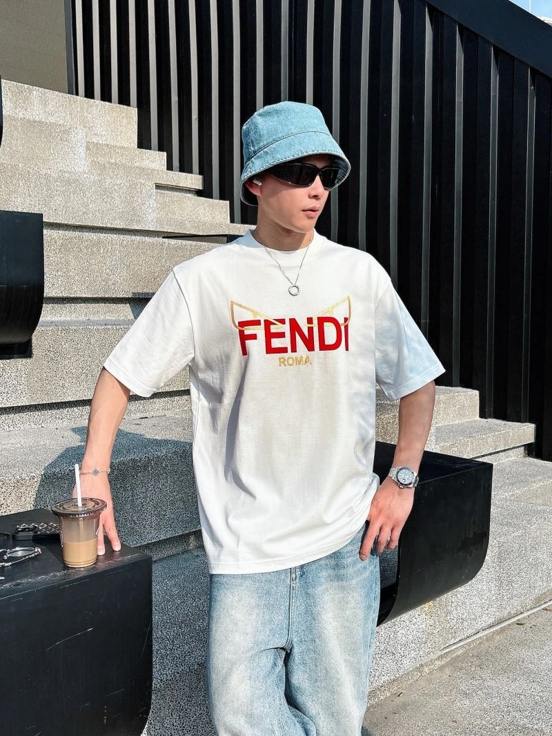 Fendi T-Shirts Comfortable 121408