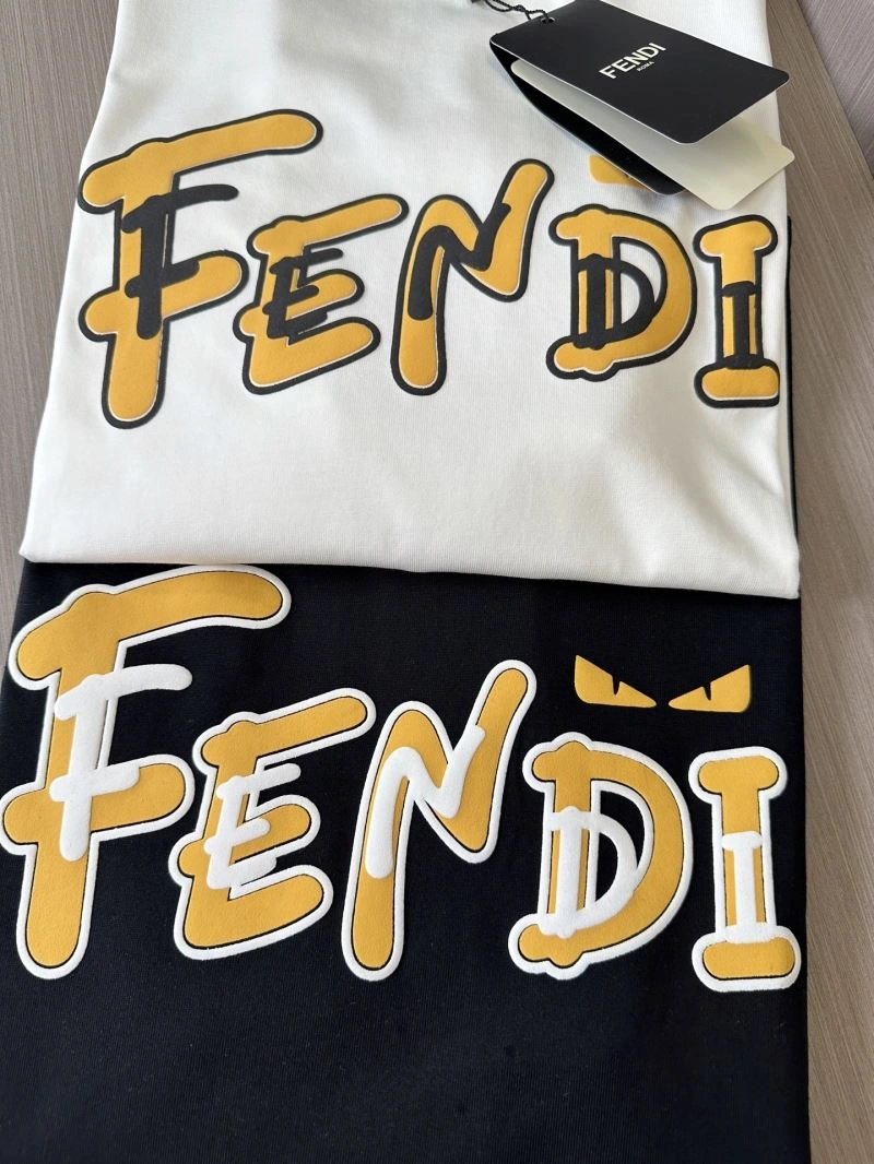 Fendi T-Shirts ComfortFit 121423