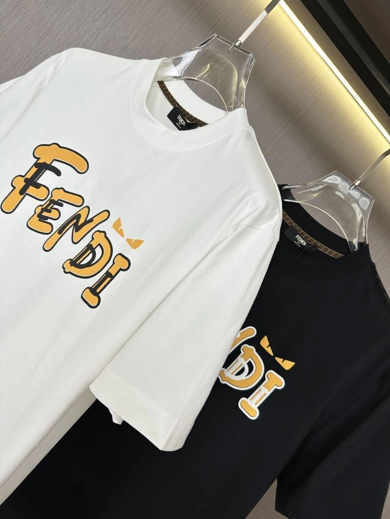 Fendi T-Shirts ComfortFit 121423