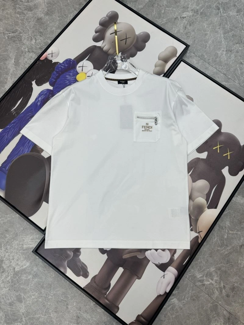 ComfortFit Fendi T-Shirts 121401