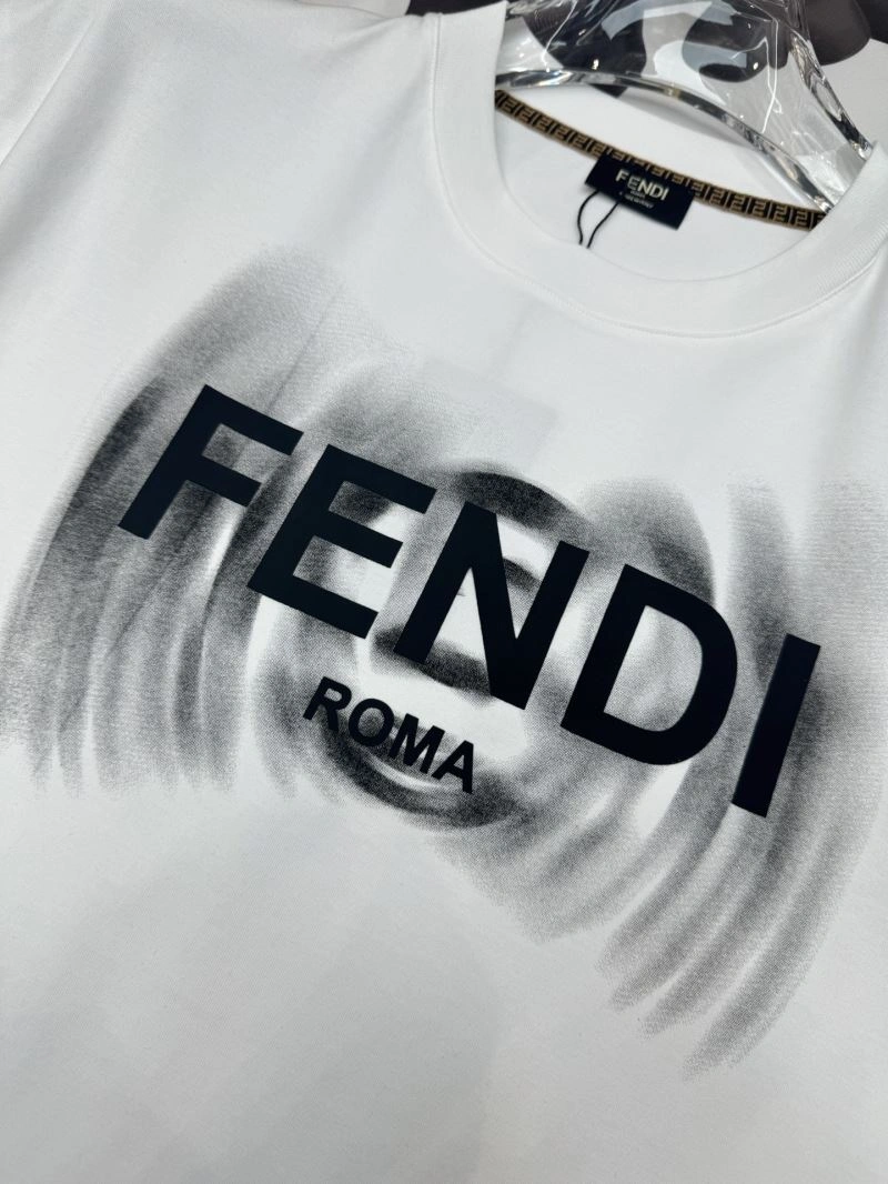 Functional Fendi T-Shirts 121417