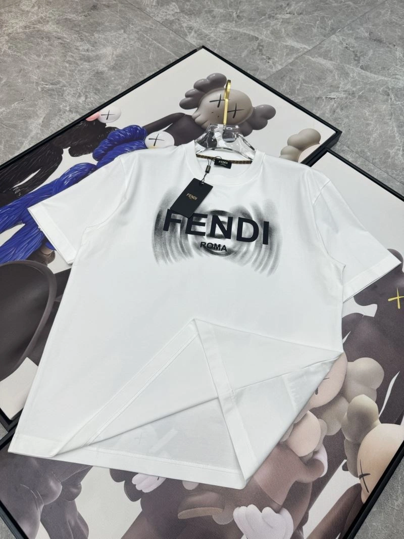 Functional Fendi T-Shirts 121417