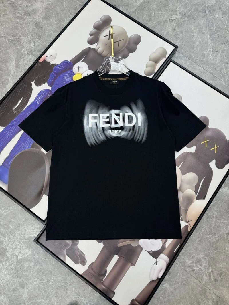 Fendi T-Shirts EasyMatch 121402