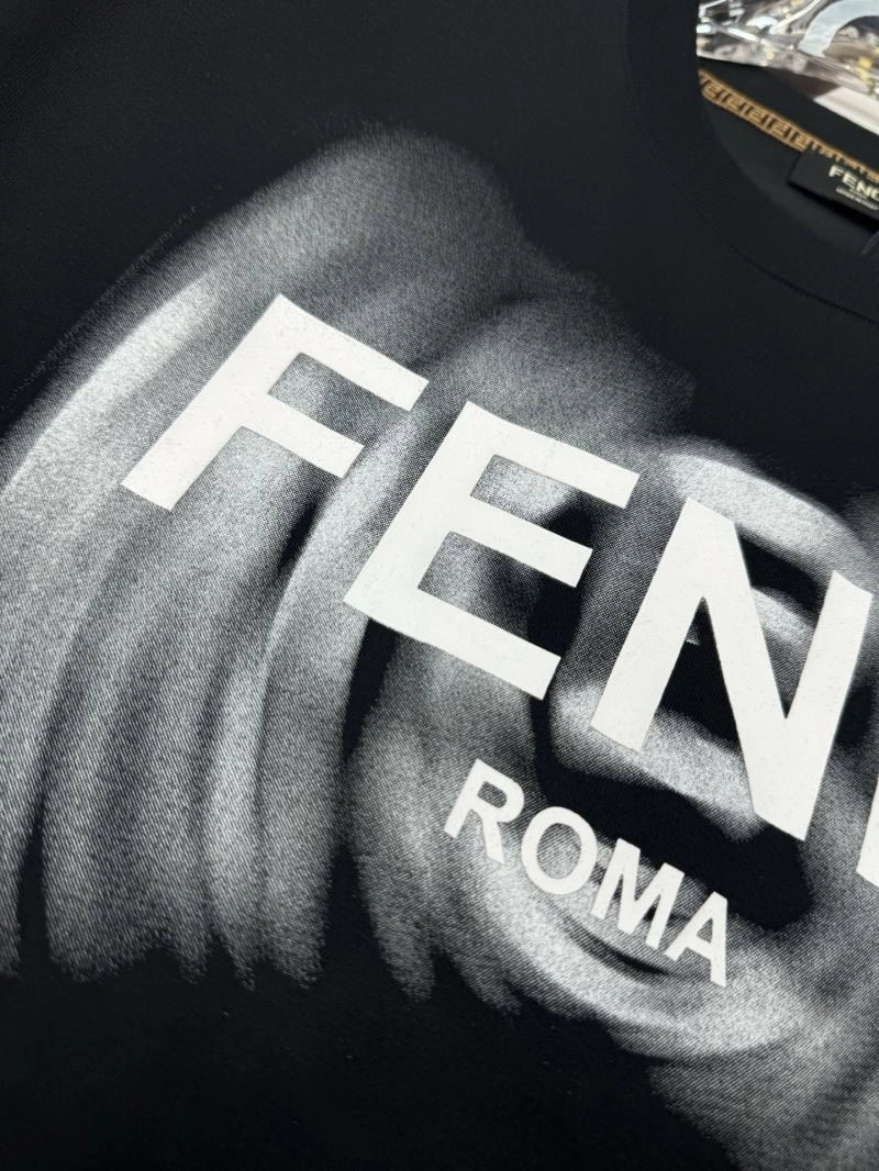 Fendi T-Shirts EasyMatch 121402