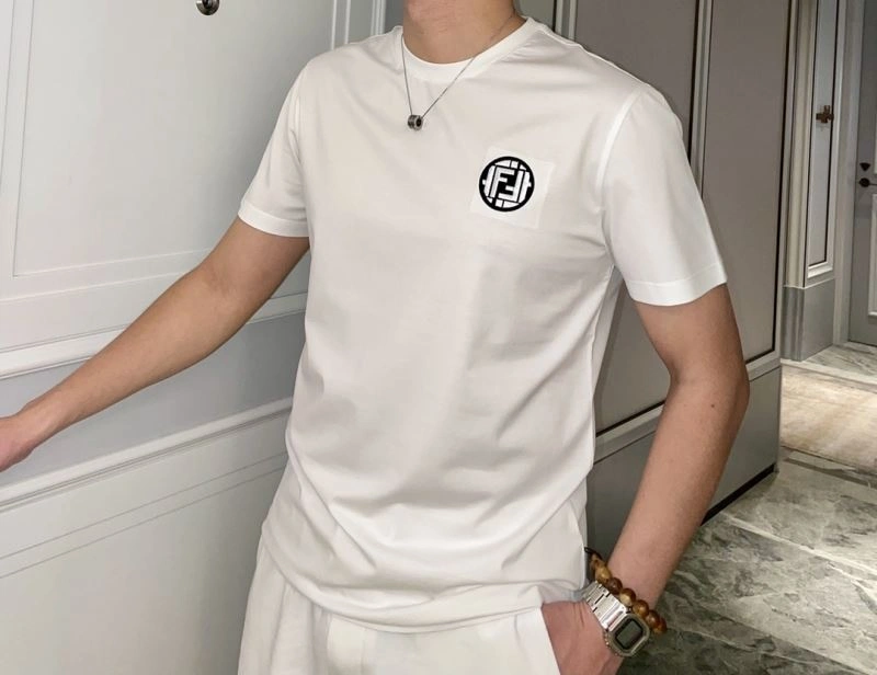 Sophisticated Fendi T-Shirts 121418