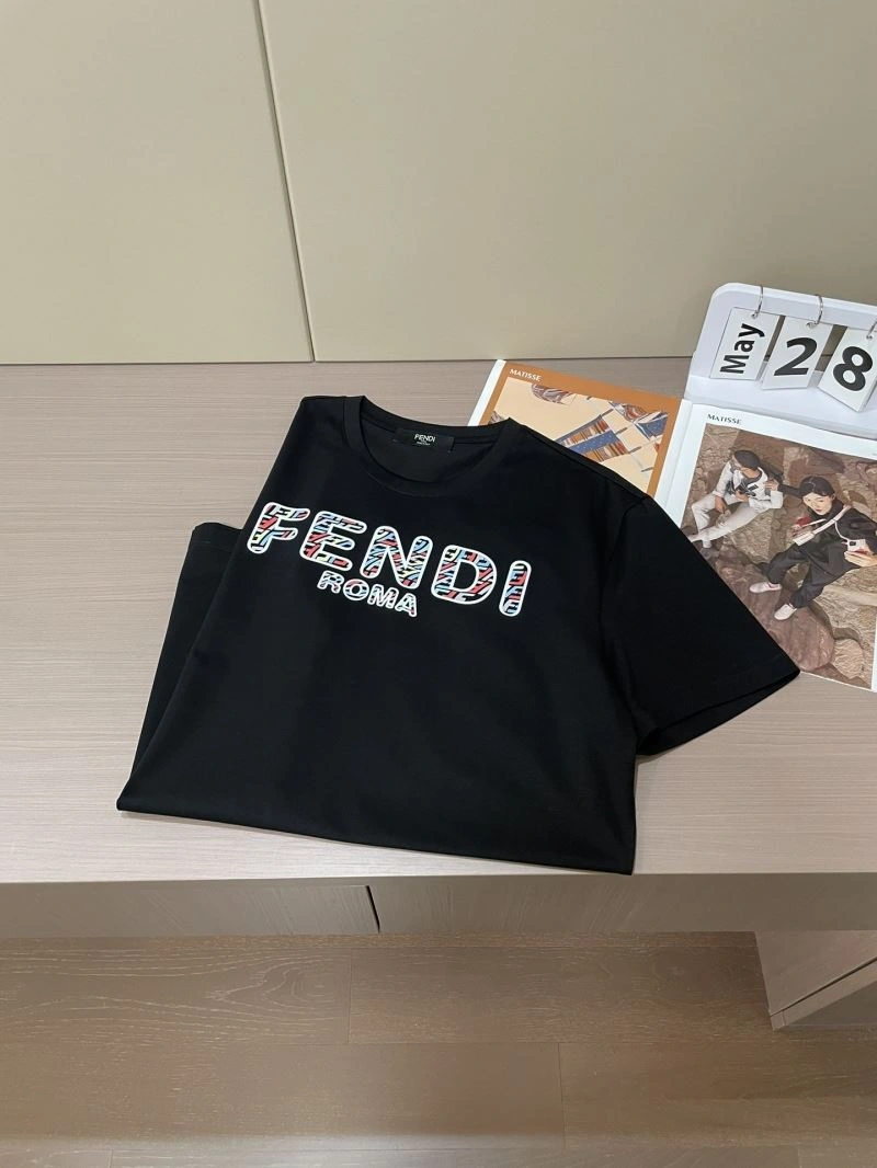 Fendi T-Shirts Lightweight 121425