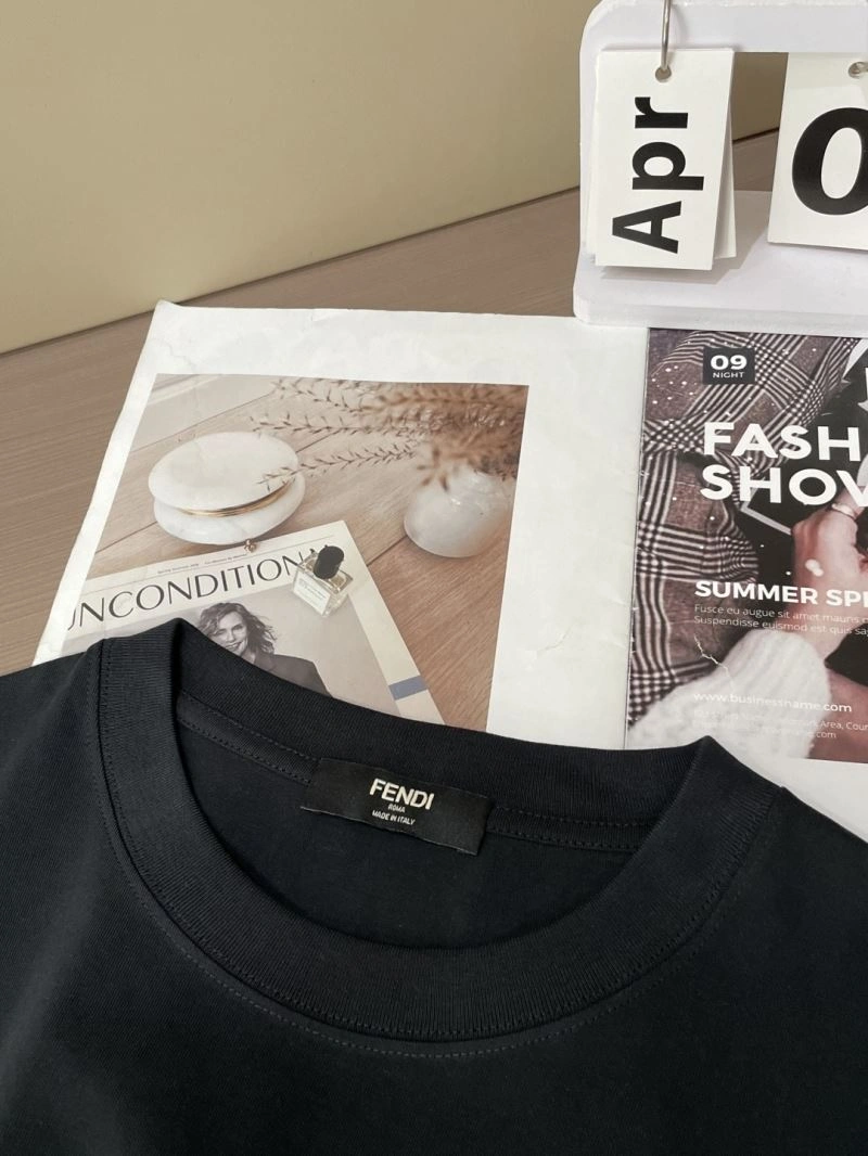 Sleek Fendi T-Shirts 121405