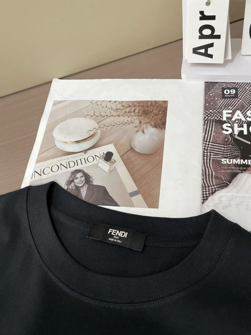 Compact Fendi T-Shirts 121416