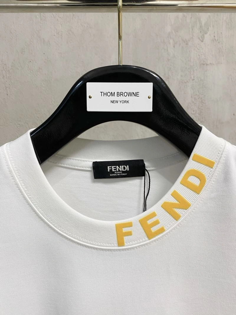 HighQuality Fendi T-Shirts 121426