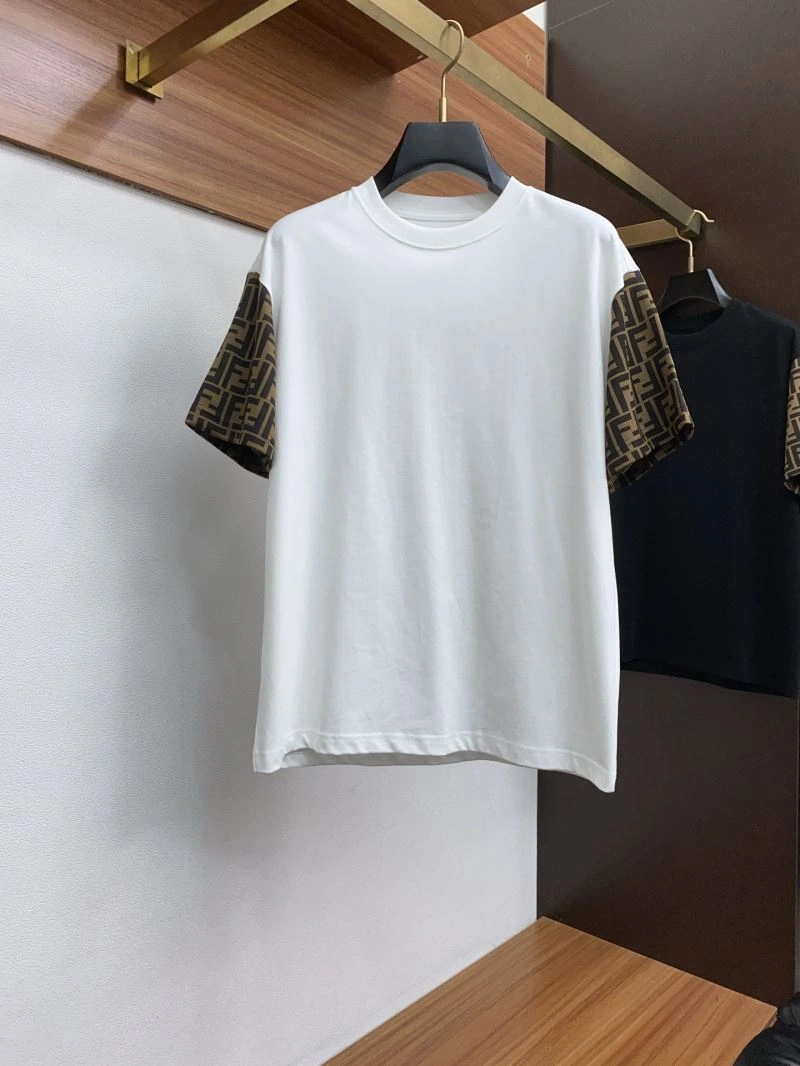 Fendi T-Shirts Elegant 121412