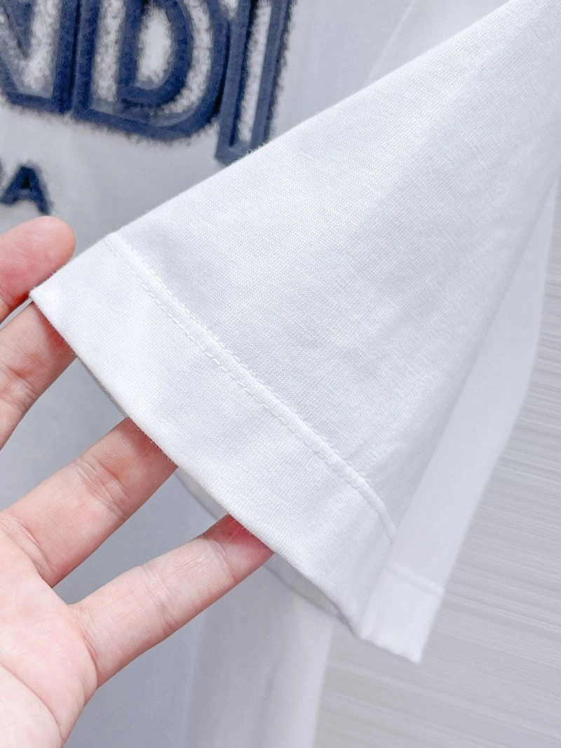 Premium Fendi T-Shirts 121406