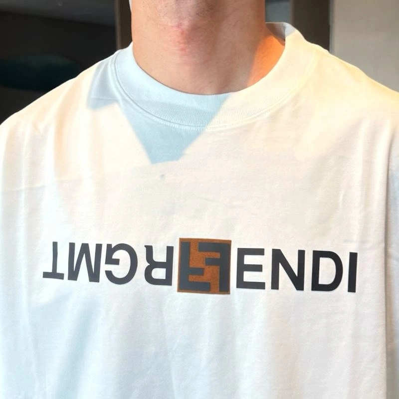 Fendi T-Shirts Cozy 121421