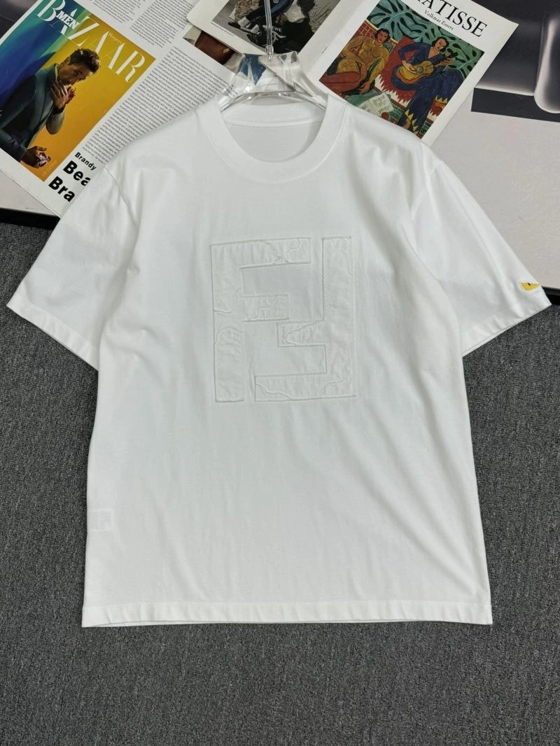 Unisex Fendi T-Shirts 121398