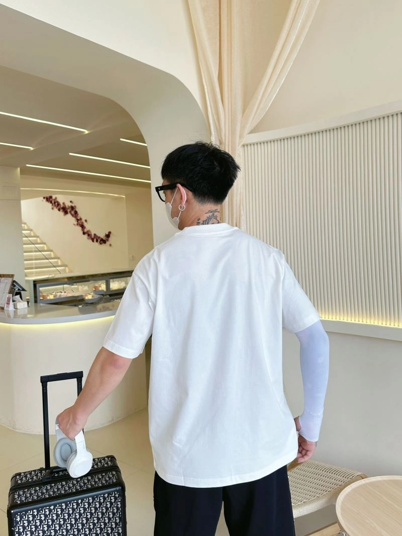 Fendi T-Shirts Refined 121364