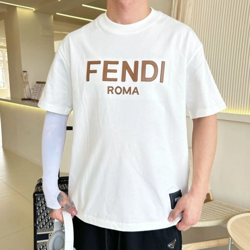 Fendi T-Shirts Refined 121364