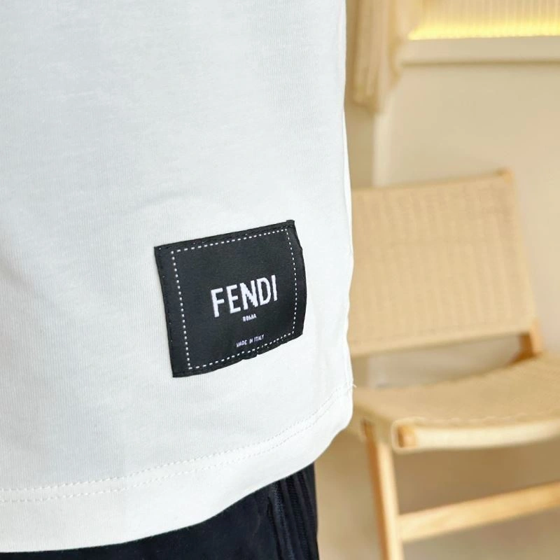 Fendi T-Shirts Refined 121364