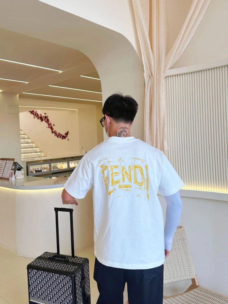 Fashionable Fendi T-Shirts 121370