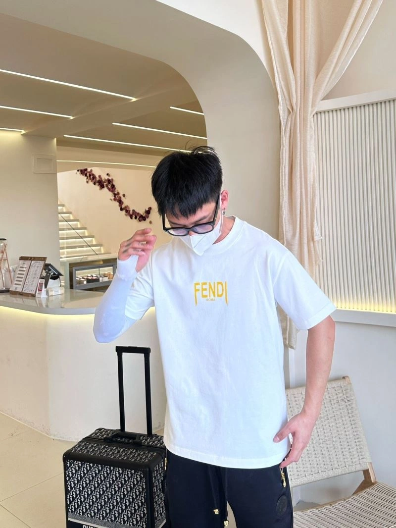 Fashionable Fendi T-Shirts 121370