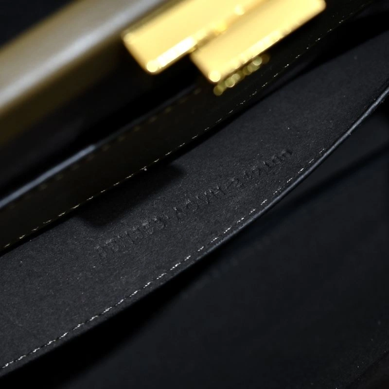 Fendi Top Handle Bags Effortless 85121