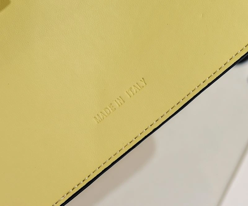 Fendi Top Handle Bags AllSeason 85128