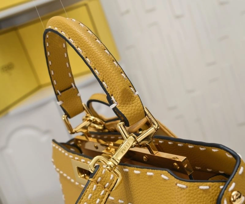 Reliable Fendi Top Handle Bags 85071