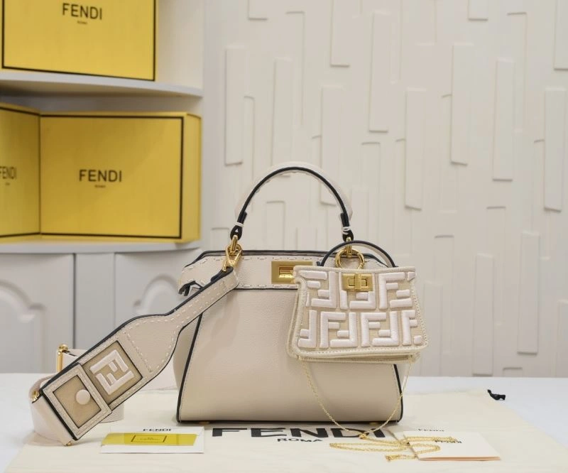 Thermal Fendi Top Handle Bags 85065
