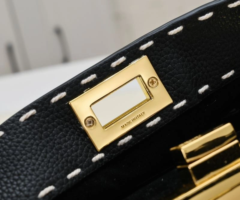 Reliable Fendi Top Handle Bags 85103