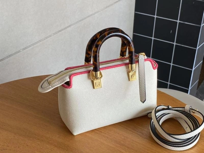 AllSeason Fendi Top Handle Bags 78253