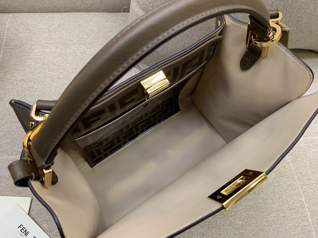 Fendi Top Handle Bags MultiPurpose 76647