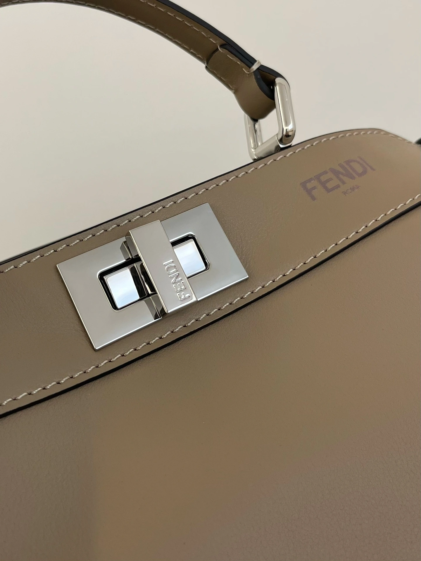 Fendi Top Handle Bags Bright 76638